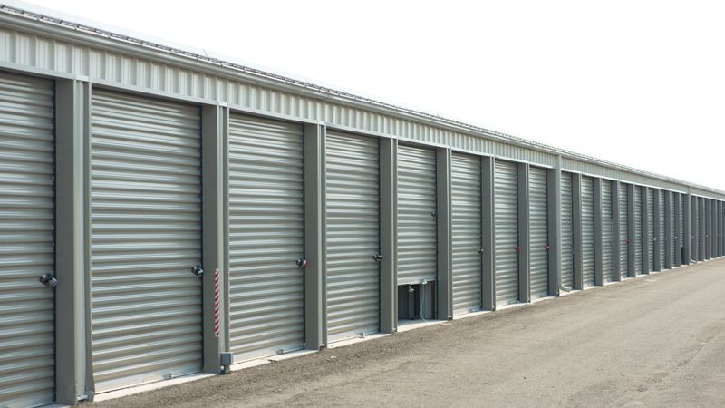 Why Do People Rent Small Self Storage Units in Omaha Ne?