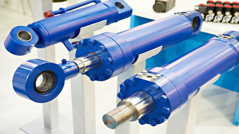 Why It’s Often Best To Go With Custom Fluid-Transfer Couplings