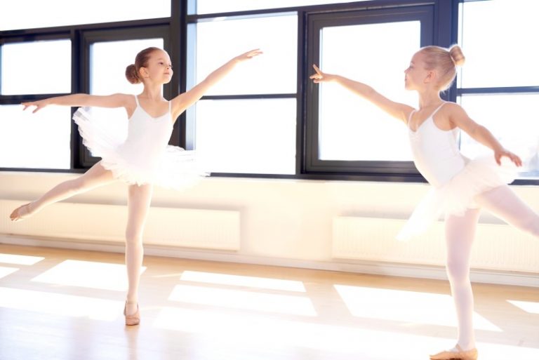 How Signing Up For Dance Classes in Miami, FL Can Improve Your Well-Being